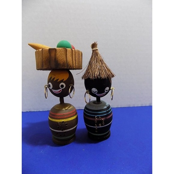 Vintage Wood African Black Natives Island Caribbean Salt & Pepper Shakers - Picture 1 of 5